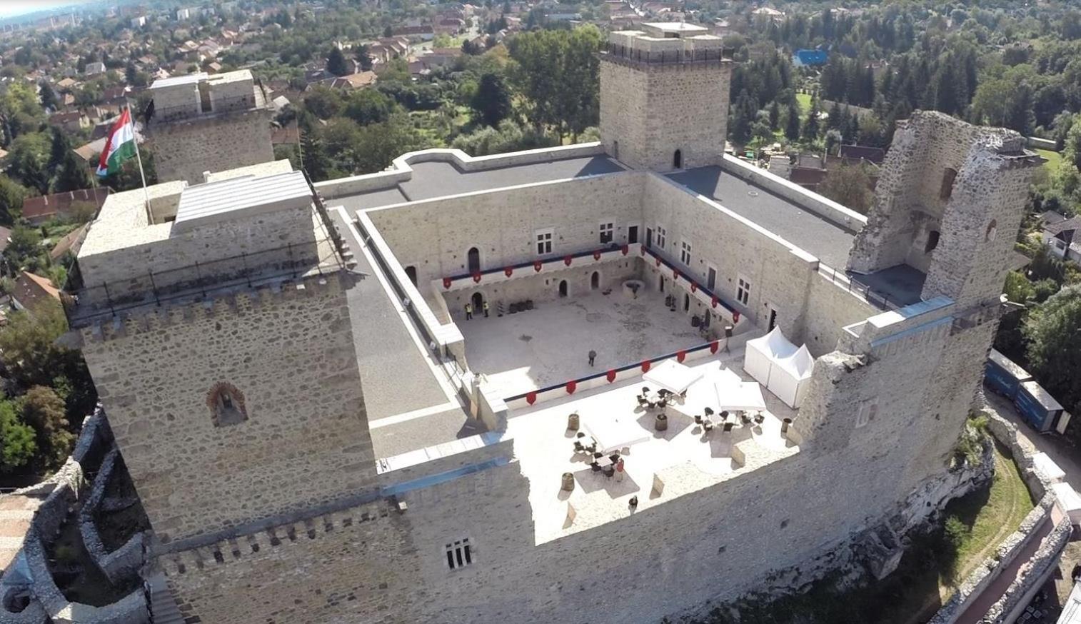 Smart Szallas Apartman Μίσκολτς Εξωτερικό φωτογραφία